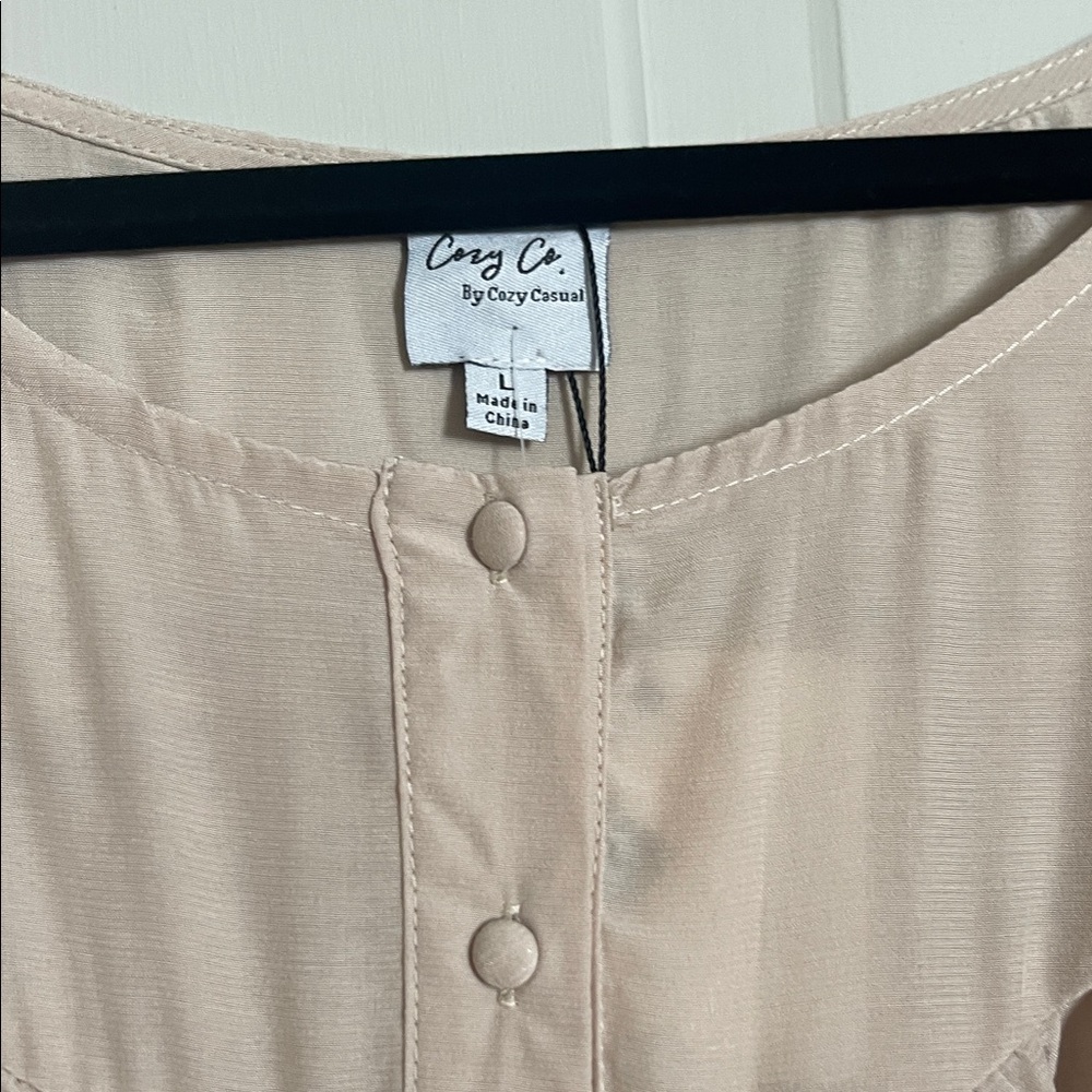 Chic Beige Button-Down Blouse - image 4